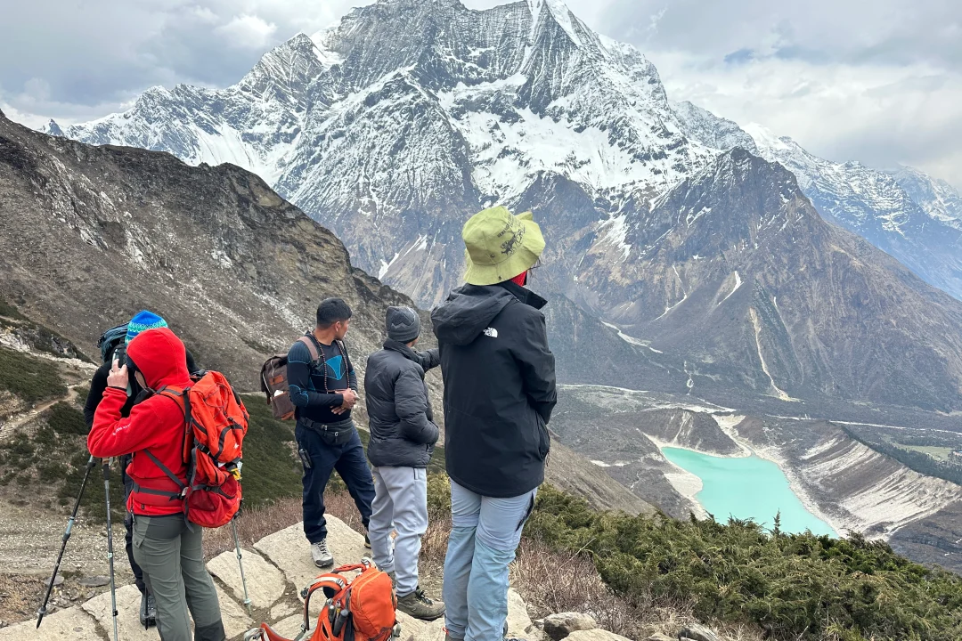 birendra-lake-manaslu-trek-viewpoint-nepal