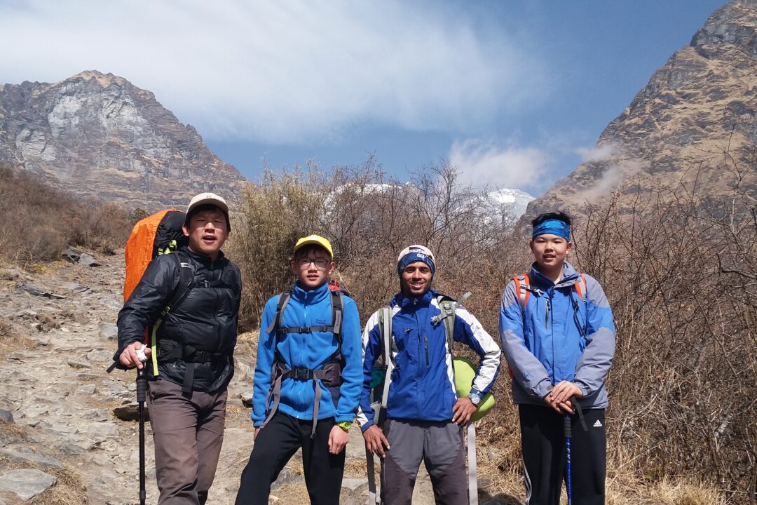langtang trek with chinese guest